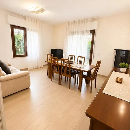 Camelia House شقة *
