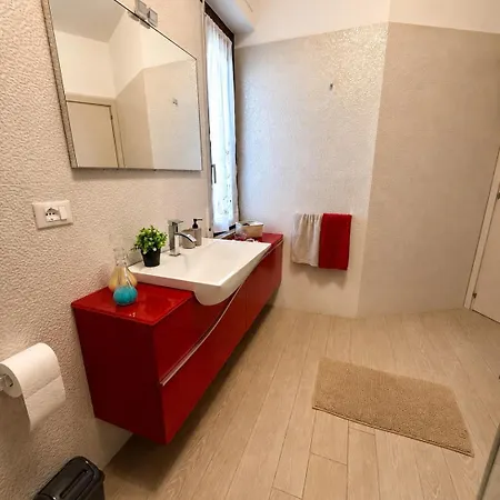 Camelia House Apartment *